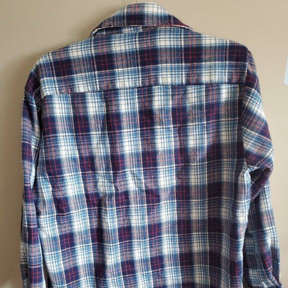 Oversized Blue and red Flannel - Picture 6 of 6